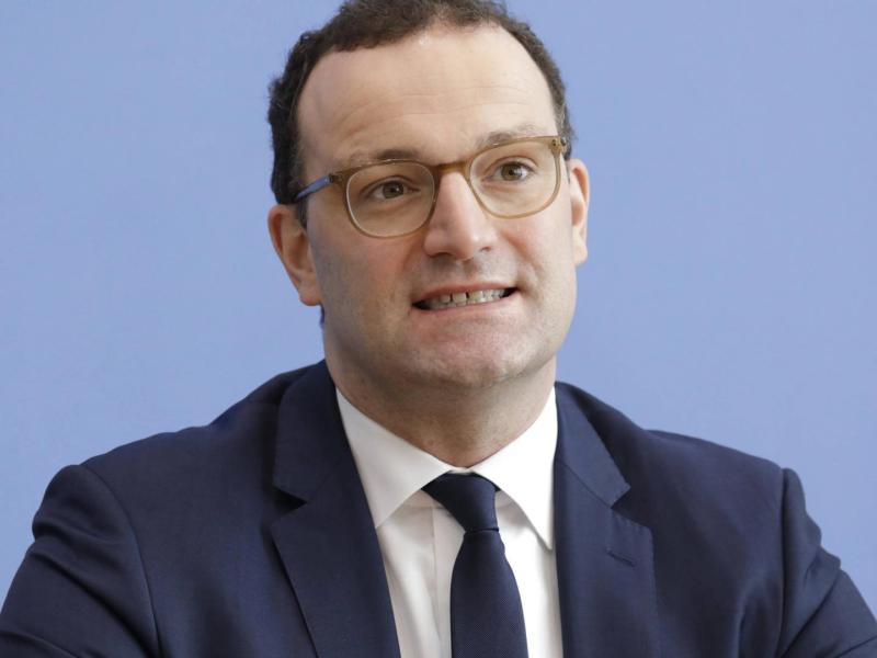 Jens Spahn vergibt neue Regeln für Maskenverweigerer.