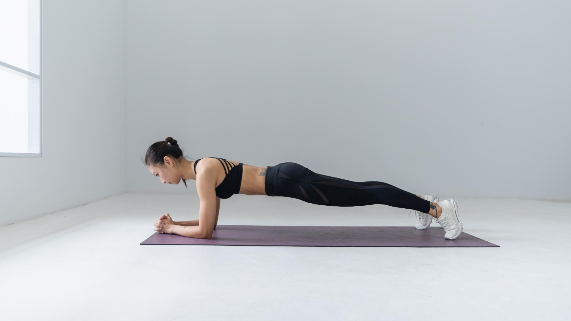 Plank Frau Sport Workout
