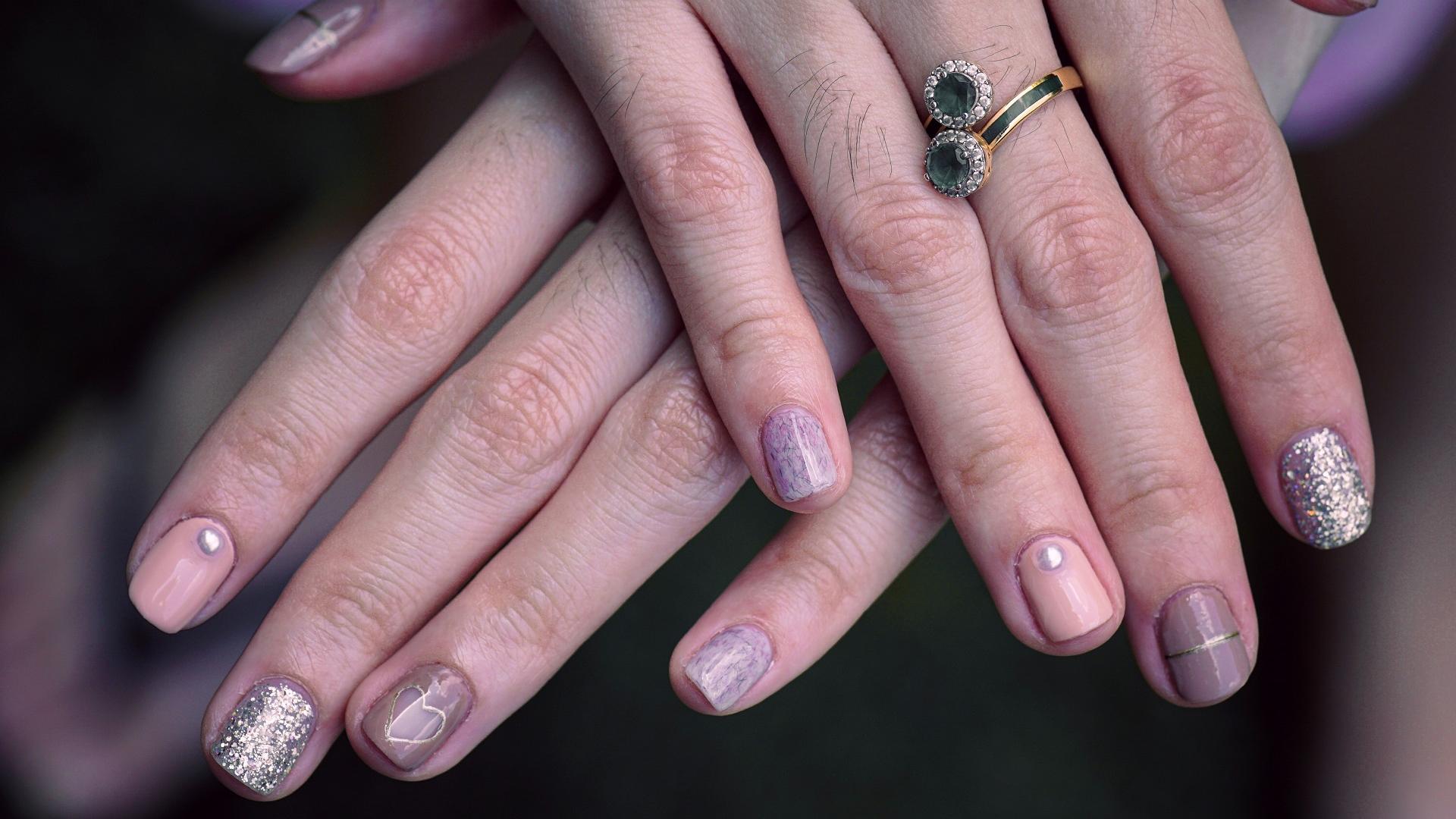 Nageltrdsn Glitzernägel