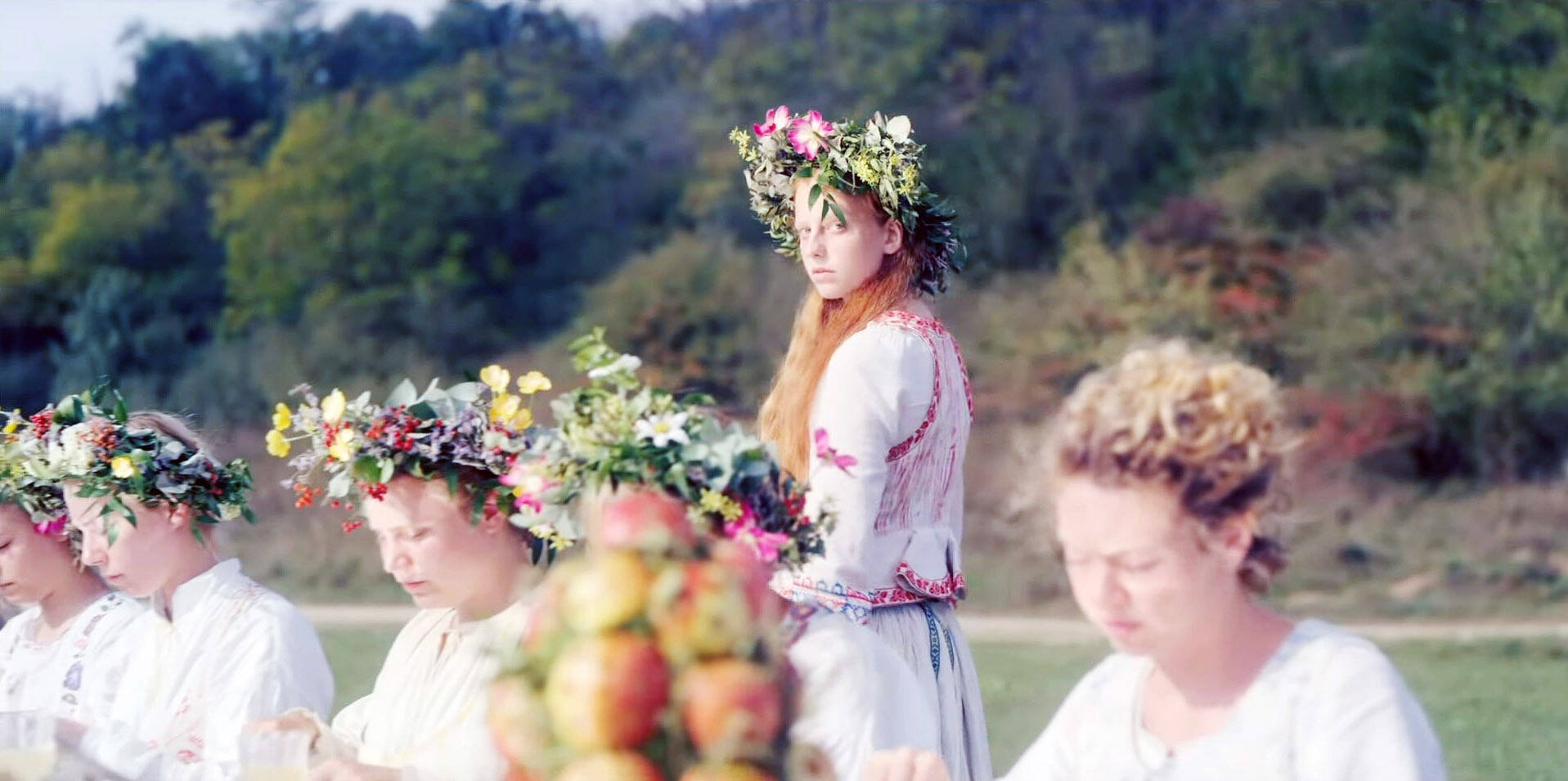 midsommar schweden film blumen