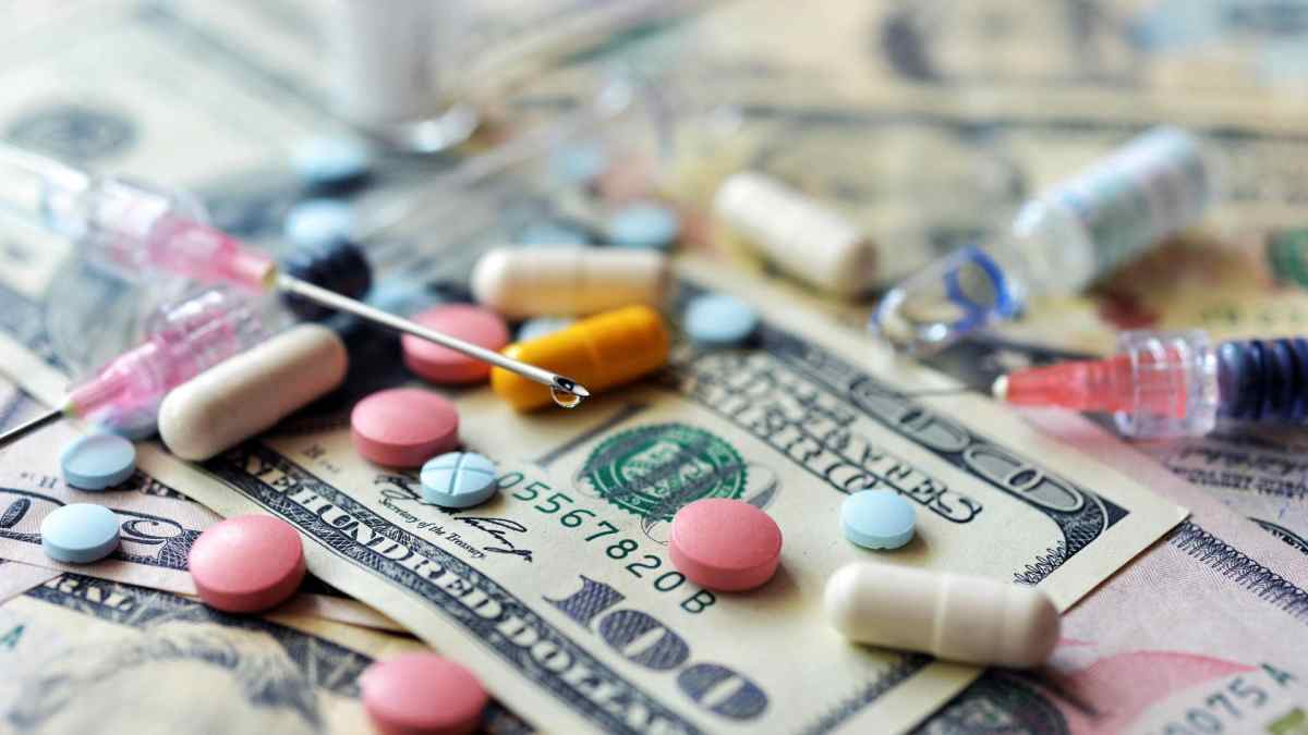 medikamente pillen spritze dollar geld