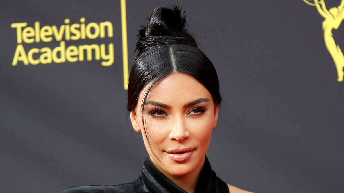 Kim Kardashian möchte sich "wieder glücklich machen".. © Kathy Hutchins/Shutterstock.com