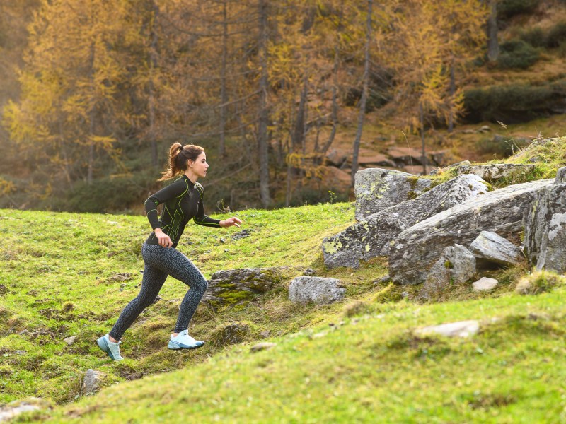 Frau Joggen Berge Trail Running