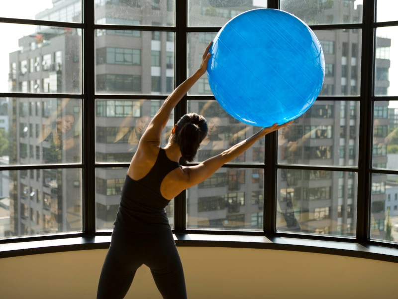 Übungen Gymnastikball