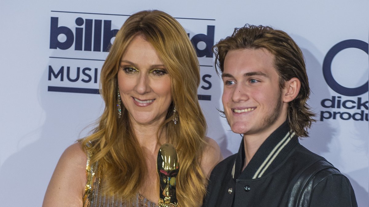 Céline Dion mit ihrem Sohn René-Charles im Jahr 2016 in Las Vegas.. © Kobby Dagan/Shutterstock.com