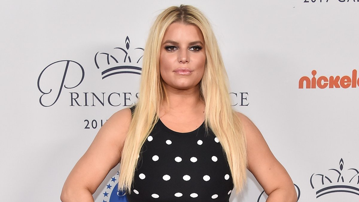 Jessica Simpson ist dreifache Mutter.. © 2017 DFree/Shutterstock.com