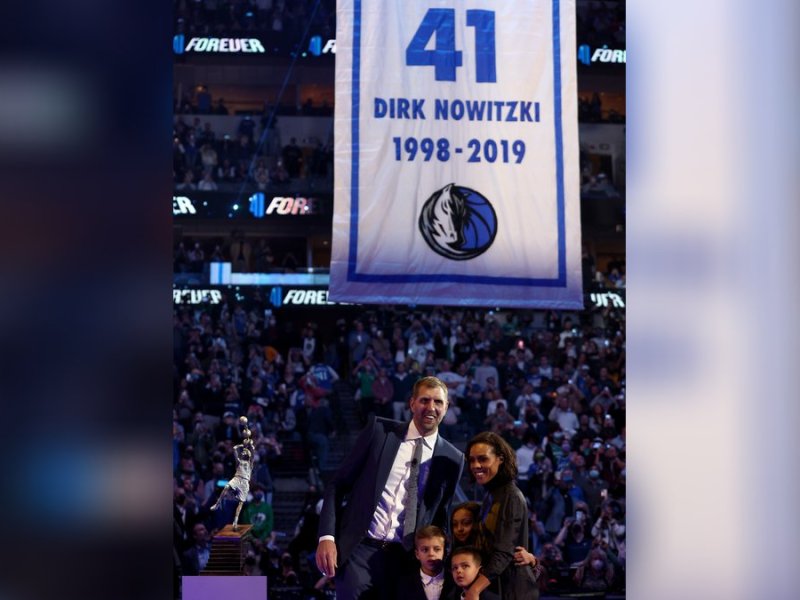 Dirk Nowitzki mit seiner Frau und den drei Kindern.. © getty/Tom Pennington / Getty Images