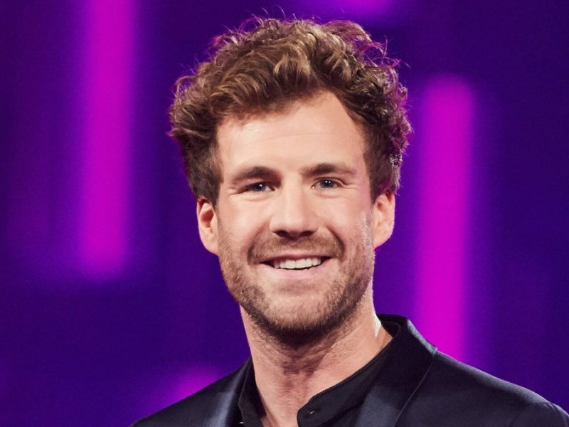 Luke Mockridge beantwortet Fragen.. © imago/Eventpress