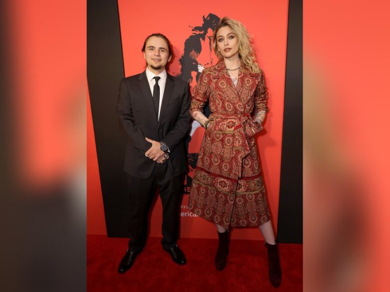 Prince Jackson und Paris Jackson bei der Eröffnung von "MJ: The Musical" in New York City.. © Michael Loccisano/Getty Images