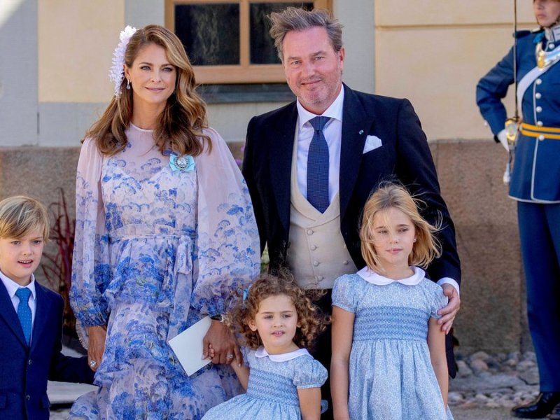 Prinzessin Madeleine mit Chris O'Neill und den drei Kindern Leonore (r.)