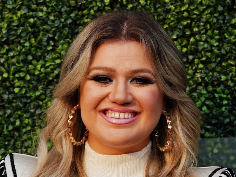 Kelly Clarkson hält ihre Fans aus der Quarantäne heraus auf dem neuesten Stand.. © Leonard Zhukovsky/Shutterstock.com