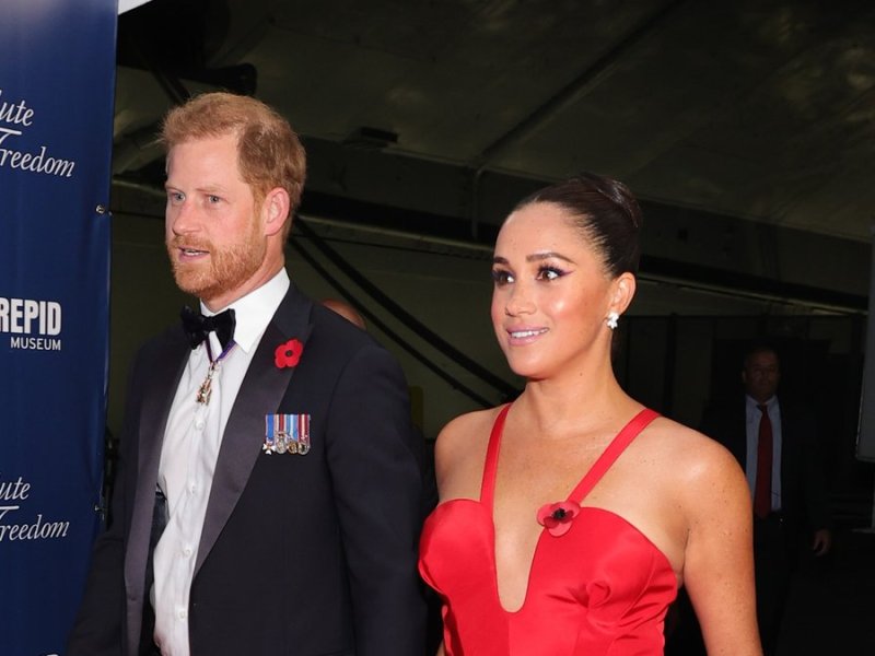 Prinz Harry und Herzogin Meghan bekommen einen NAACP Image Award überreicht.. © Theo Wargo/Getty Images for Intrepid Sea