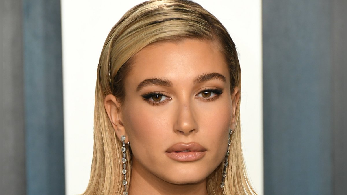 Hailey Bieber geht es wieder besser.. © Birdie Thompson/AdMedia/ImageCollect