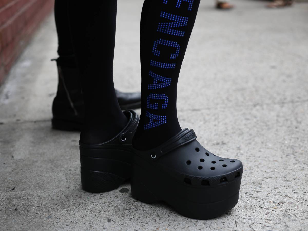 crocs