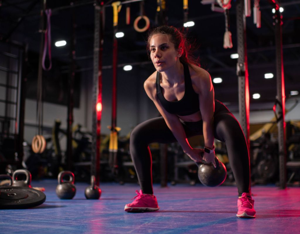 Kettlebellswing Frau Training