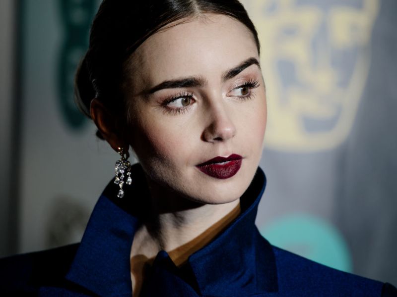 schwarzer Lippenstift Lily Collins