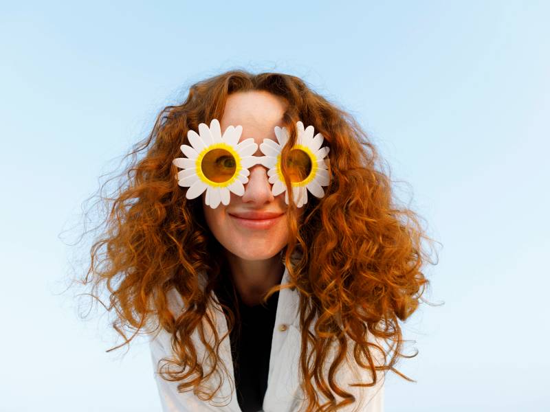 Frau mit roten Haaren