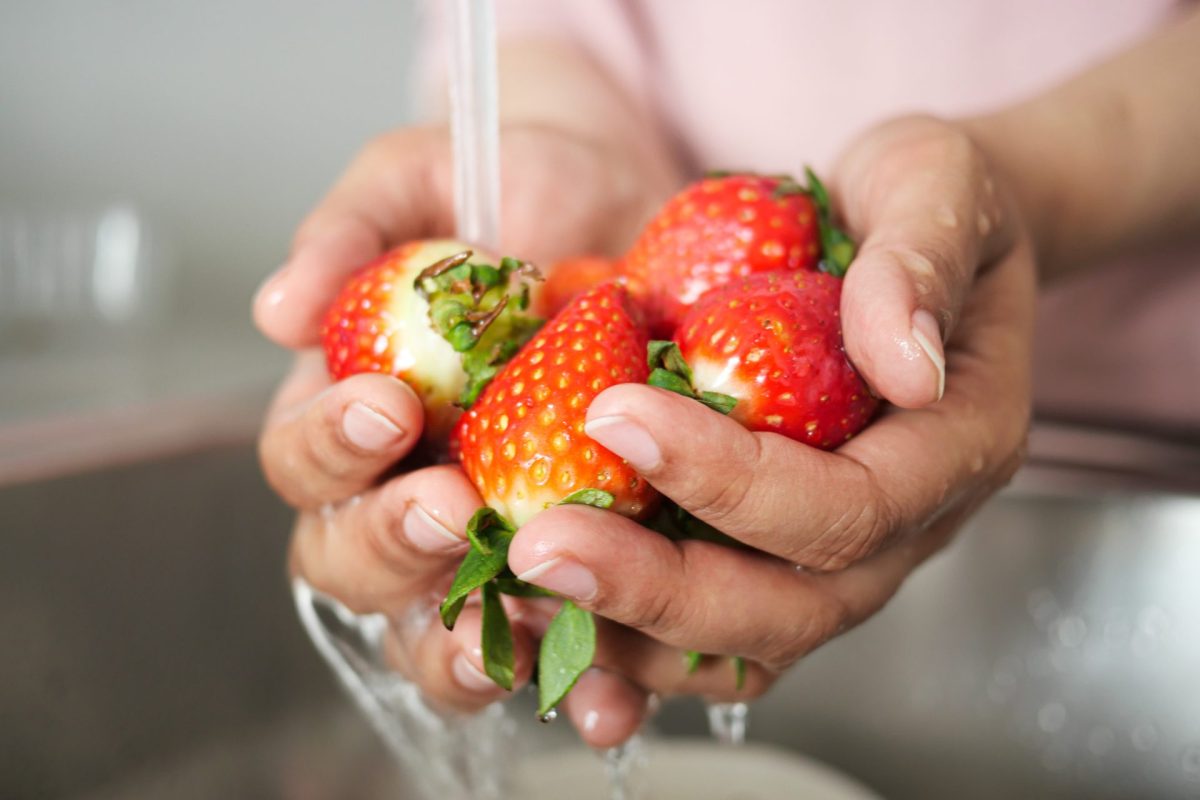 Erdbeeren waschen