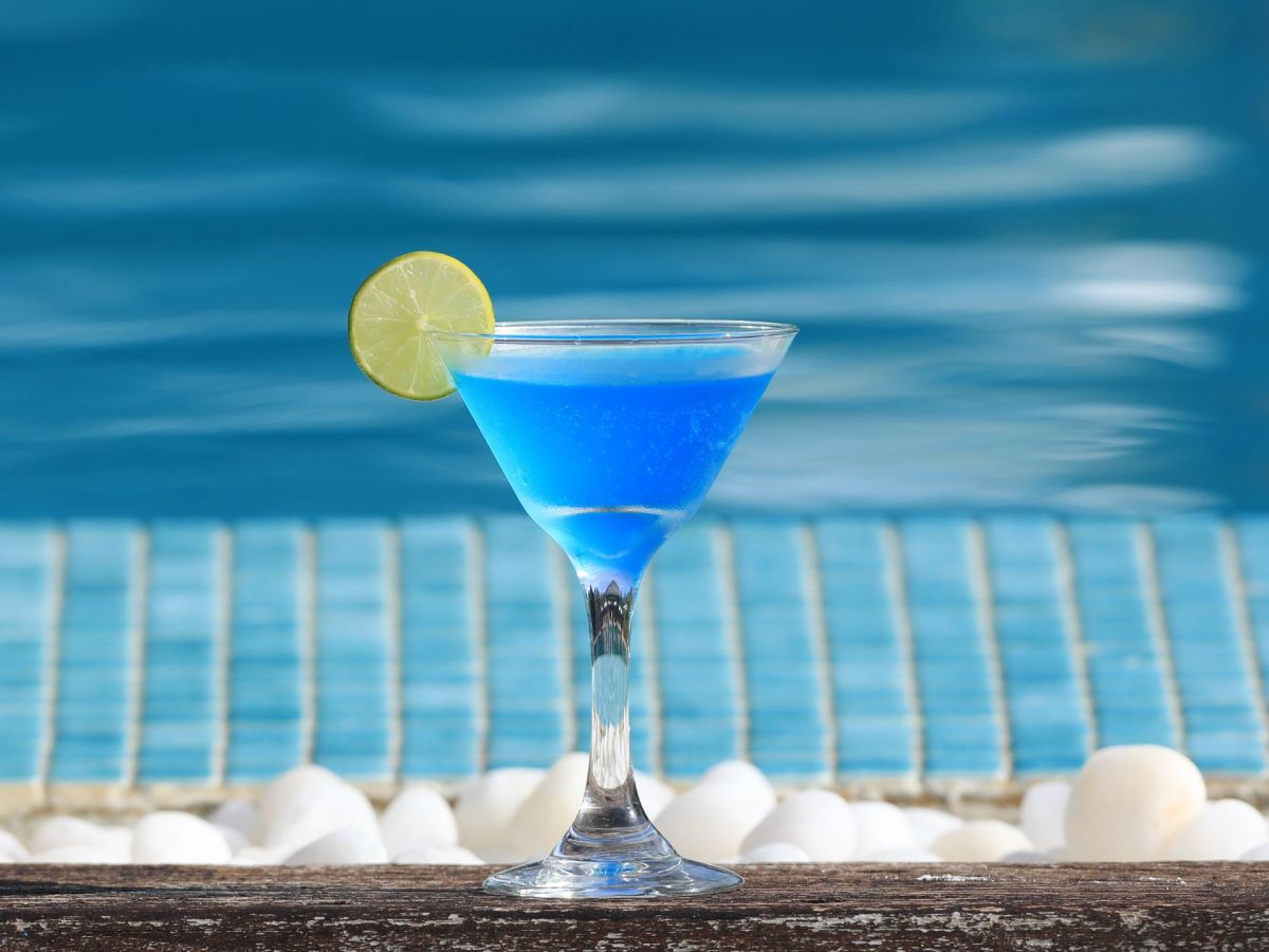 Blue CuraÃ§ao: Blaue Cocktails mit karibischen LikÃ¶r