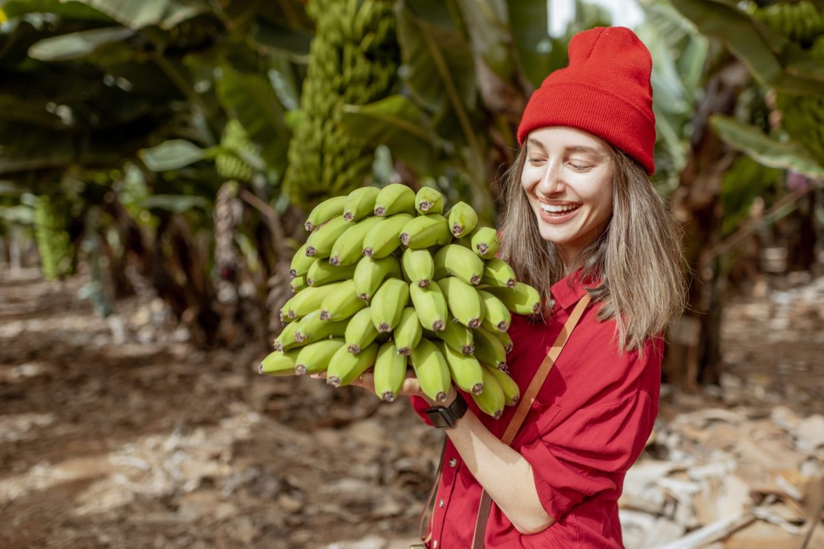 Frau grÃ¼ne Bananen