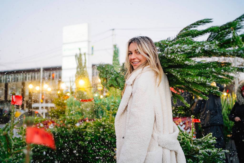 Frau Weihnachtsbaum kaufen