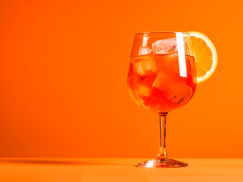 Aperol Soda: Aperol mit Mineralwasser und Softdrinks.