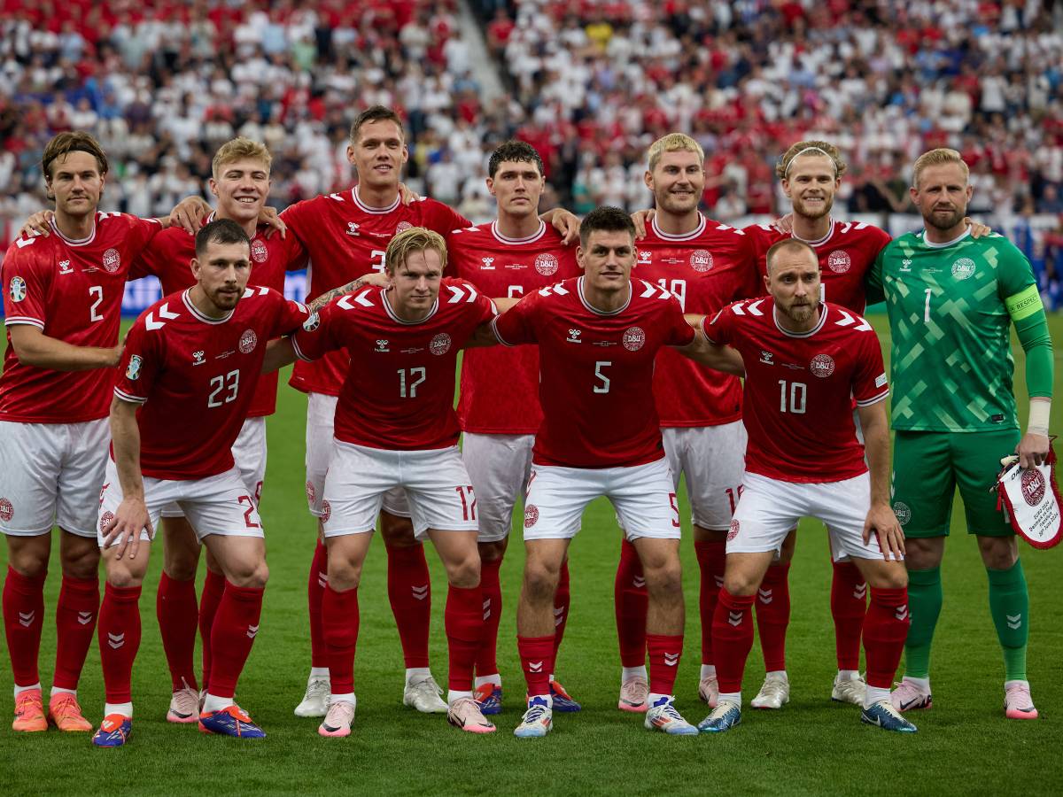 Die dÃ¤nische FuÃŸballnationalmannschaft der MÃ¤nner.