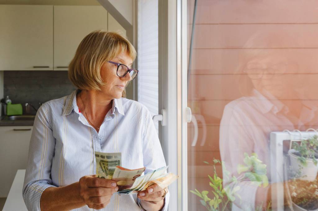 Frau Geld Witwenrente