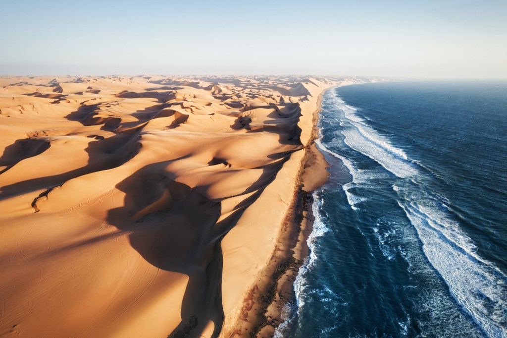 Gefährlich ist an diesem Strand vor allem der tödliche Benguelastrom.