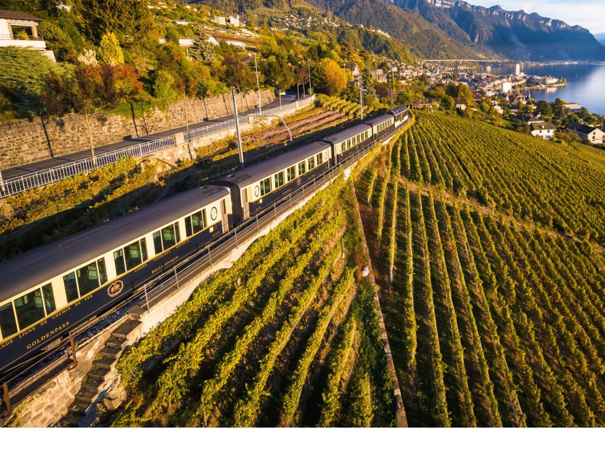 Eine Fahrt mit dem Belle Ã‰poqueÂ Zug versetzt dich in eine andere Zeit.