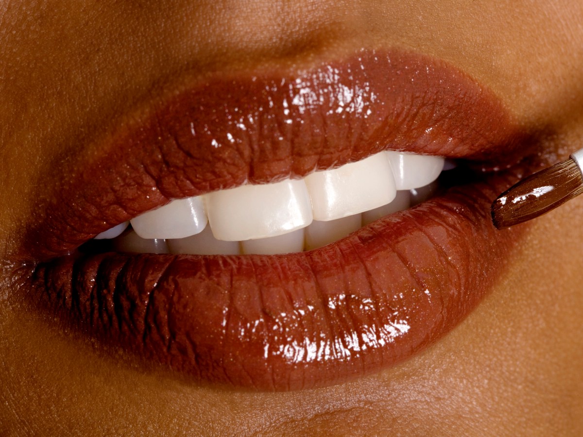 Lip-Stain: Mit diesen 3 Tricks hÃ¤lt dein Lippenstift den ganzen Tag