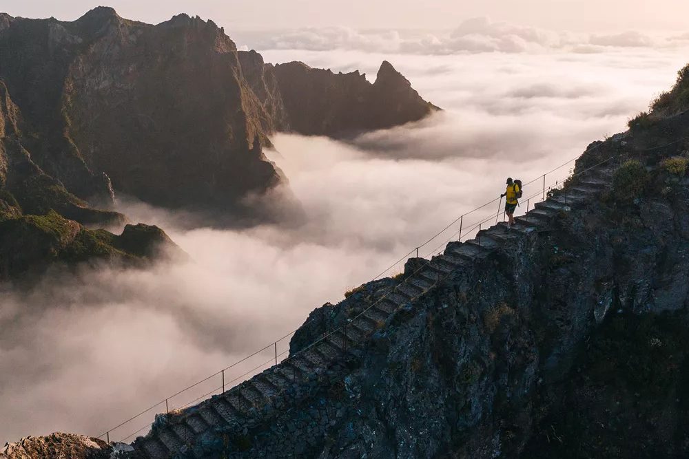 Wandern über den Wolken: Diese Treppe solltest du unbedingt kennen.