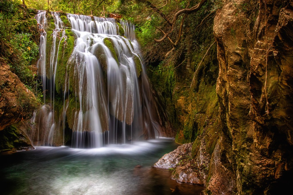 Die Akchour-Wasserfälle in Marokko.