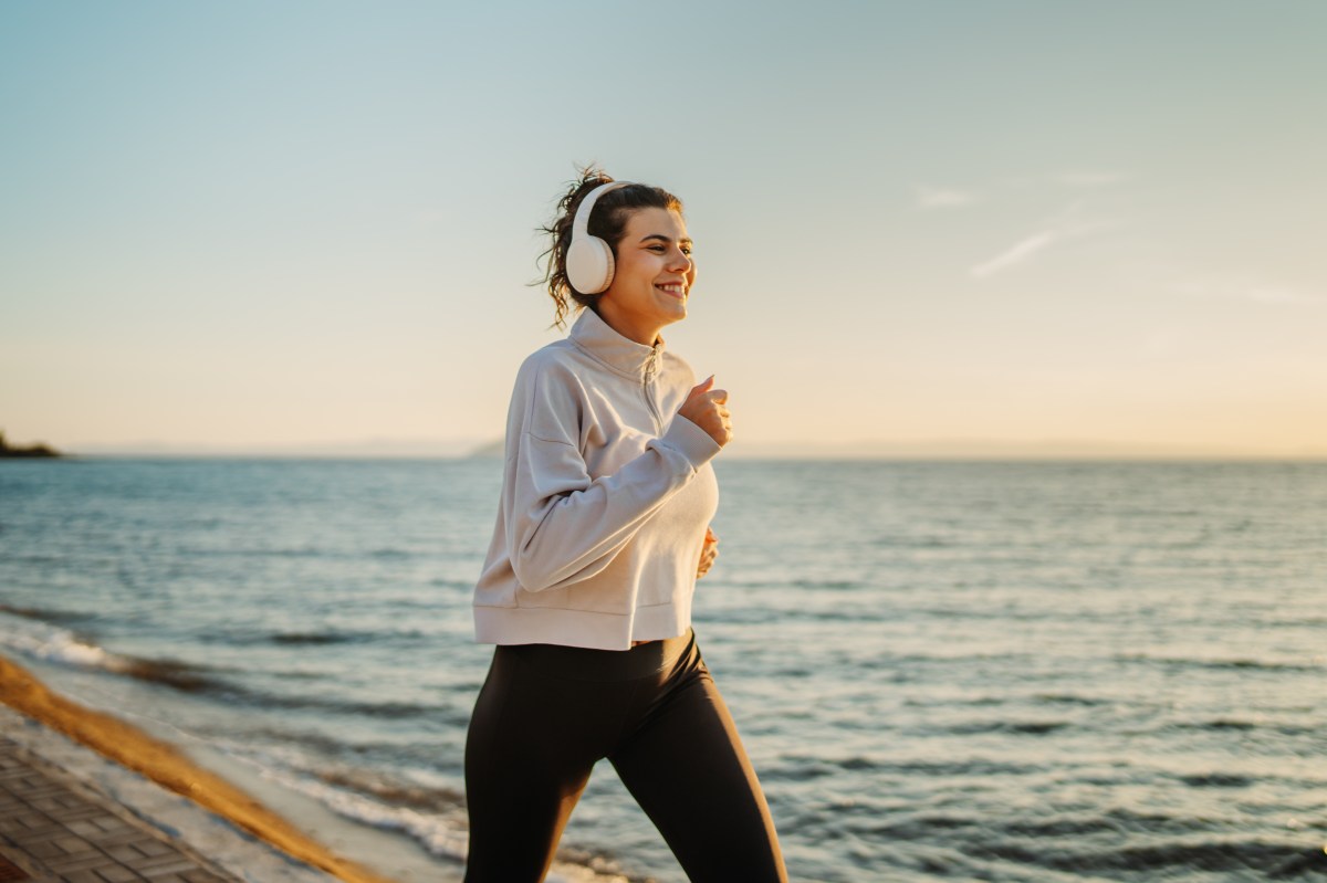 Frau joggt