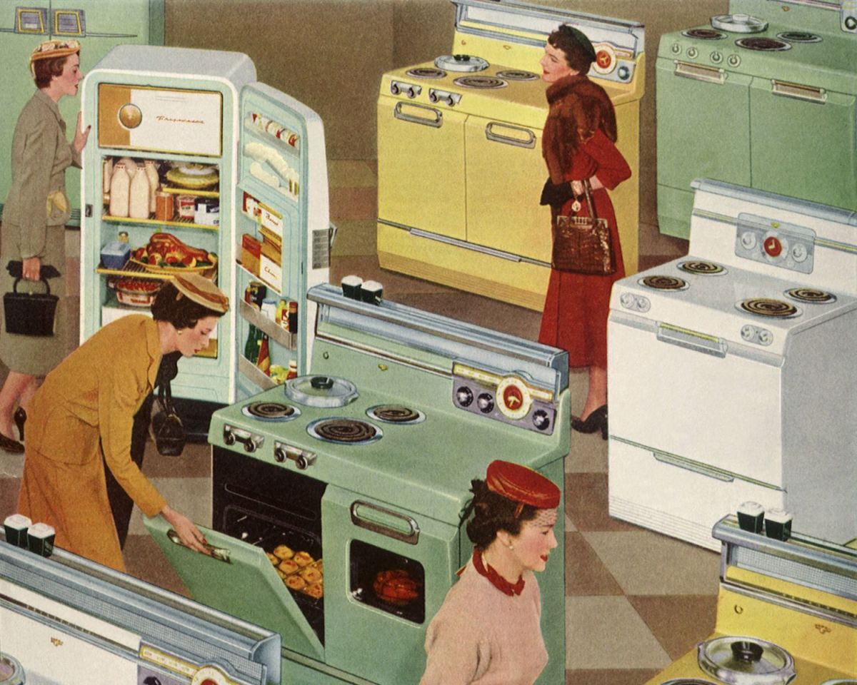 Retro-Bild von Frauen vor Kühlschränken