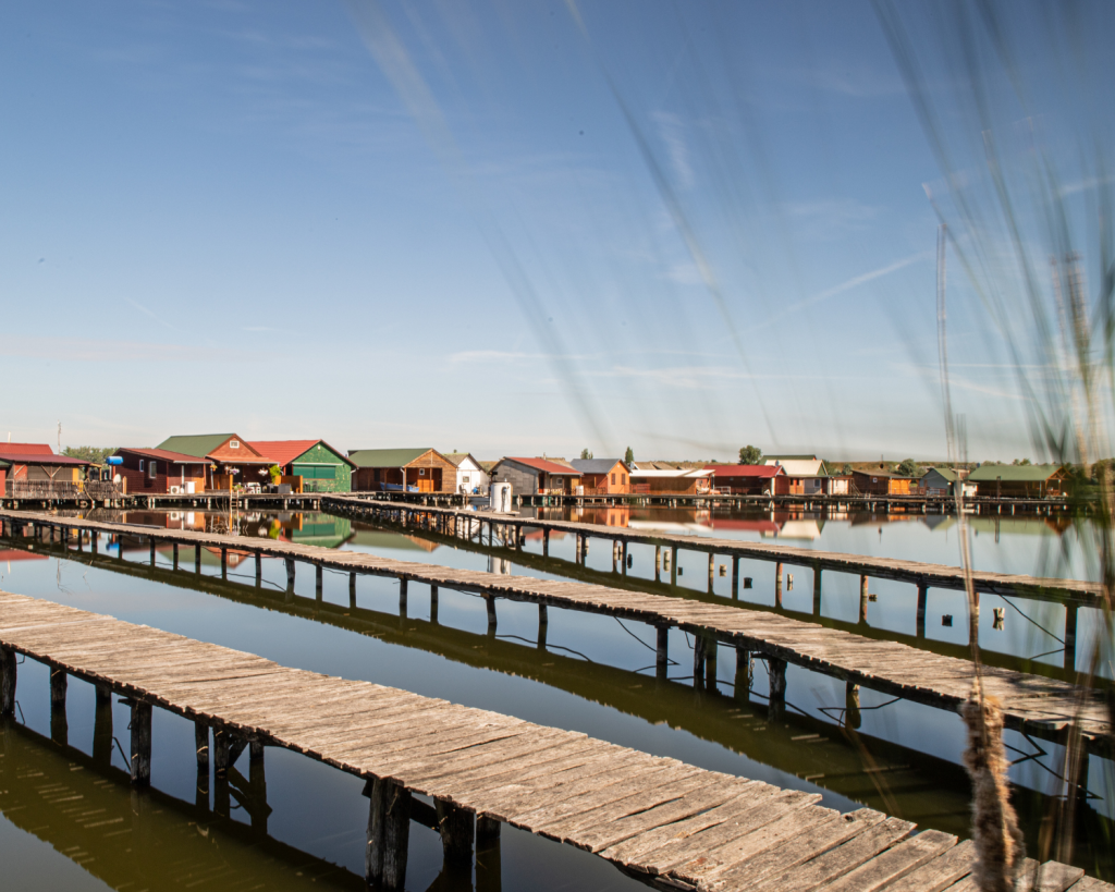 Bokodi Floating Village in Ungarn.