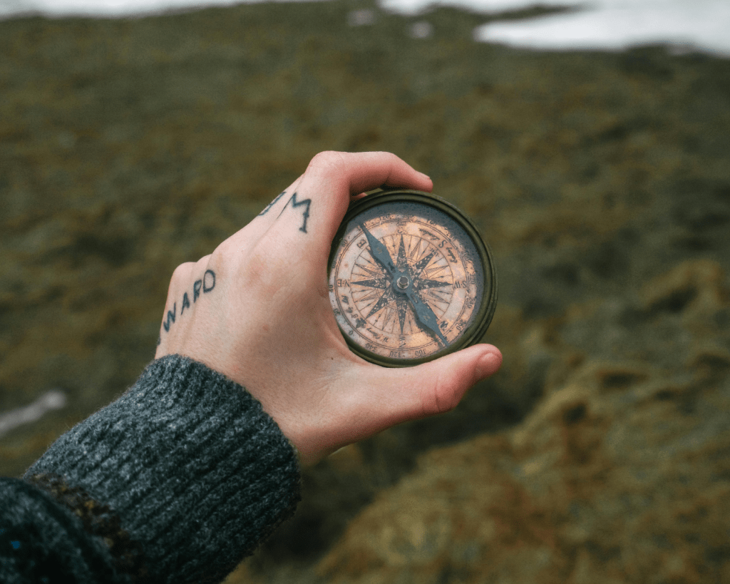 Wie bei allen Schmuckstücken gilt: Je besser der Kompass erhalten ist, desto wertvoller ist er.