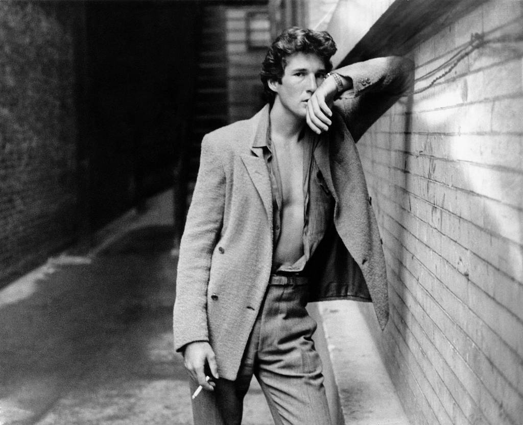 Richard Gere, 1980, trägt einen Armani-Anzug.