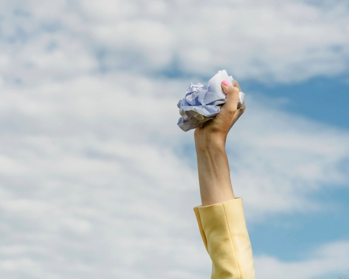 Frau Hand Kündigung