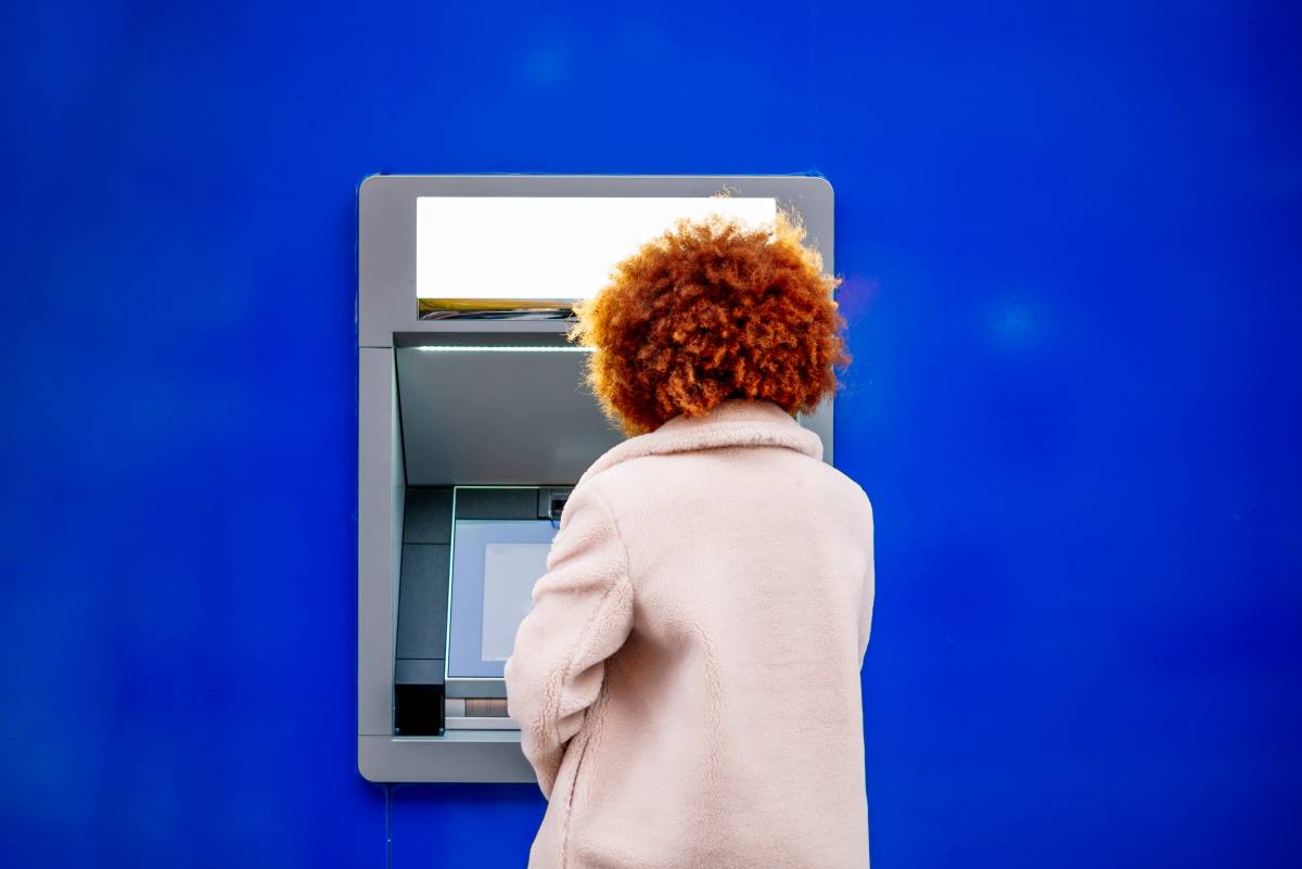 Gefahr am Geldautomat: Deshalb solltest du nach dem Abheben immer auf diese Taste drücken.
