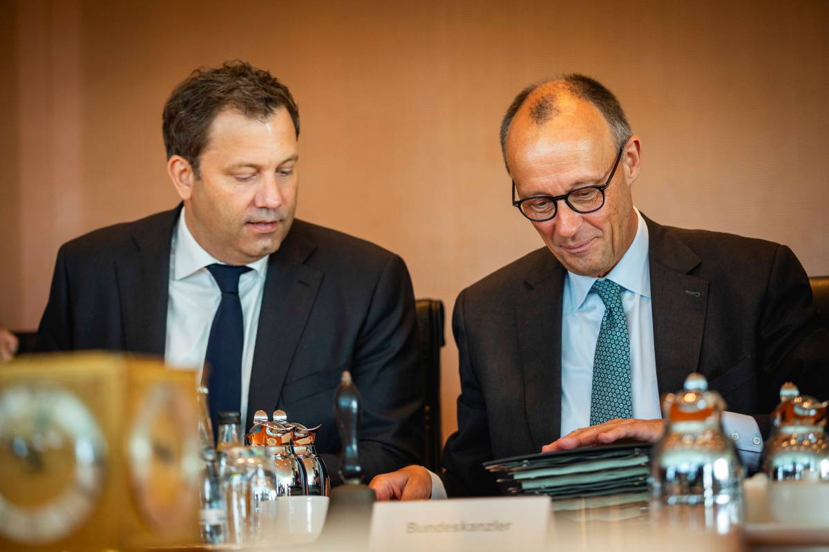 Sonderzahlungen für Beamte: Bundeskanzler Friedrich Merz und Bundesfinanzminister Lars Klingbeil bei der Kabinettsitzung in Berlin am 03.09.2025.