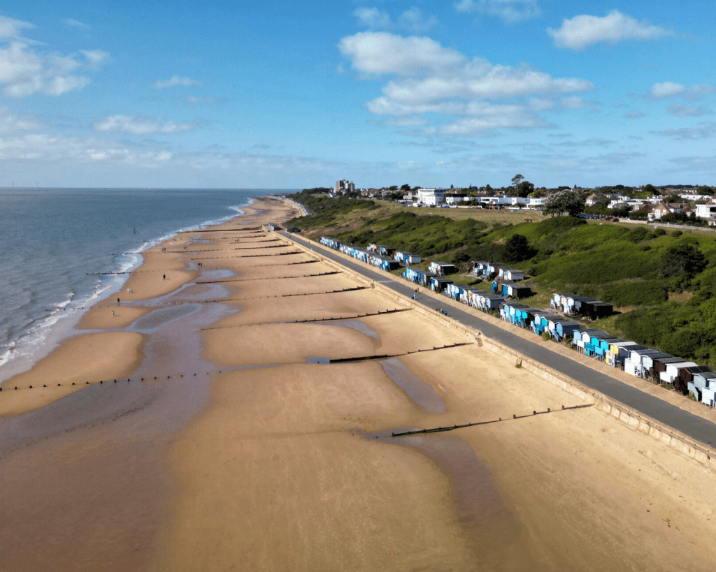 Walton-on-the-Naze, auch Walton genannt, ist eine Kleinstadt in Essex, an der Nordsee.