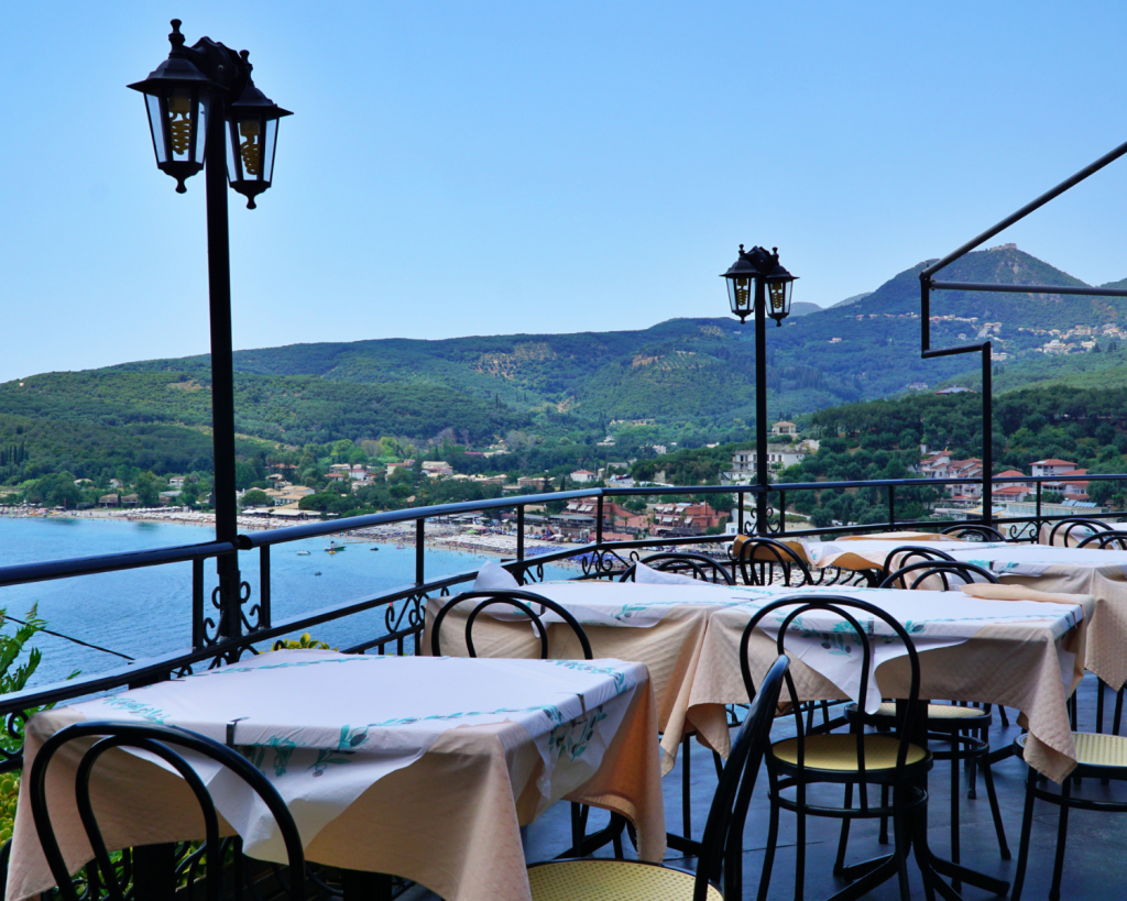 Parga ist eine Kleinstadt mit rund 2500 Einwohnern sowie eine Gemeinde mit dem Verwaltungssitz Kanalaki an der griechischen Westküste am Ionischen Meer.