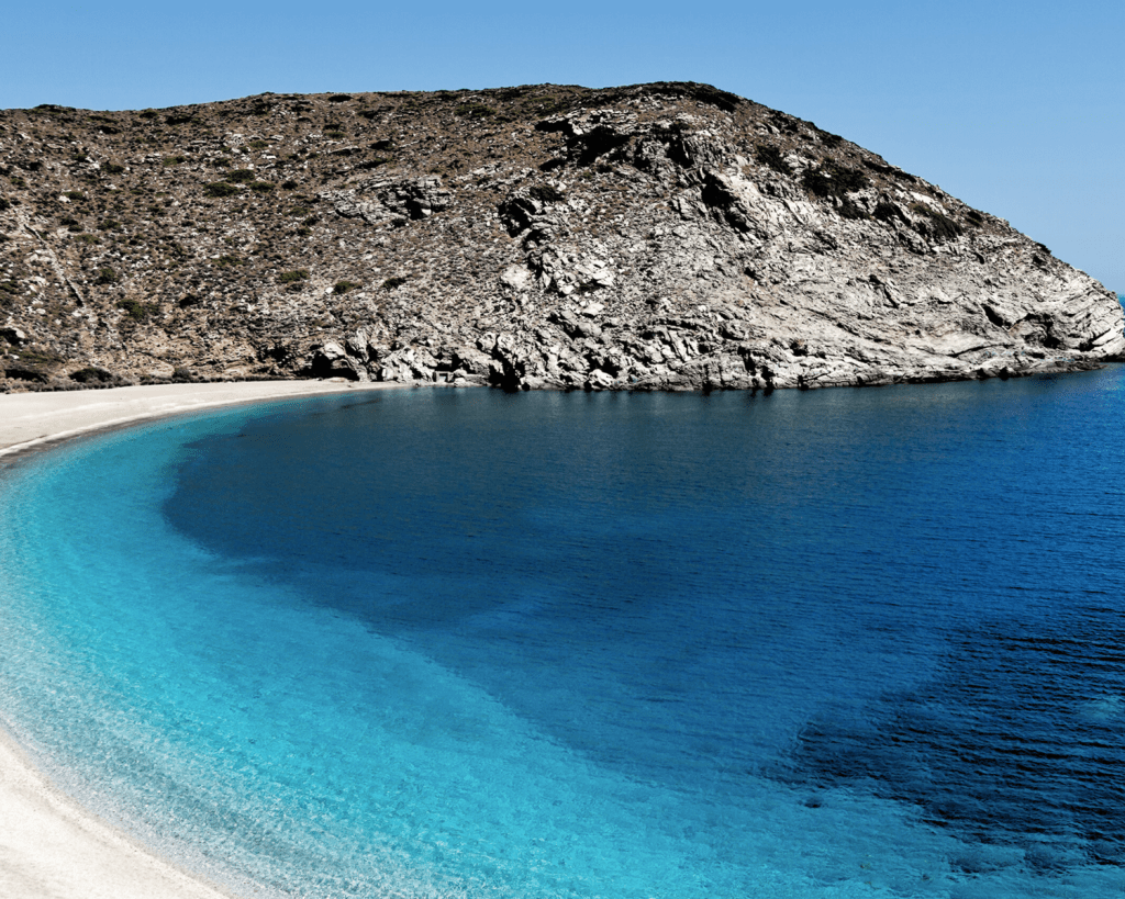 Auf Andros sind die Strände deutlich leerer als auf Kreta & Co.