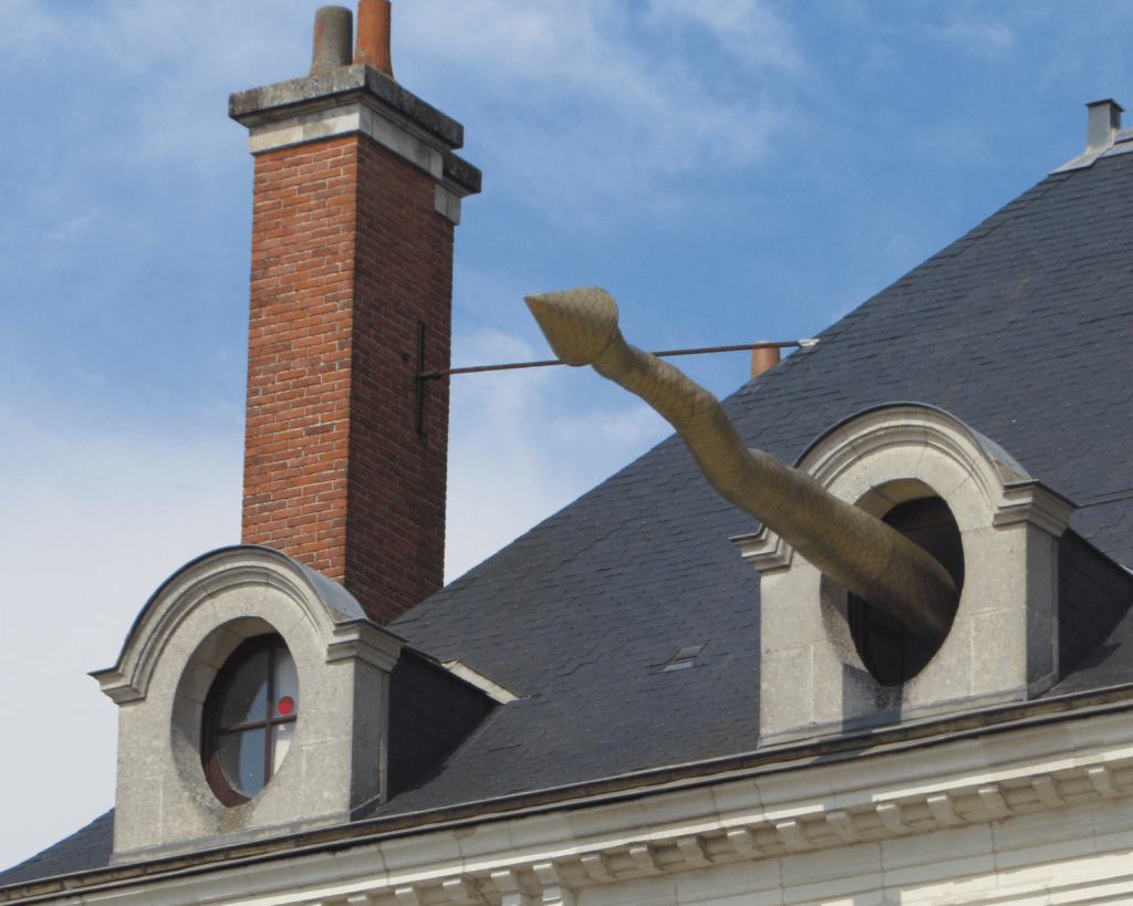 In dem Museum wird die Geschichte der Magie anhand einzigartiger Objekte erzählt, die einst dem Meister Robert Houdin und anderen großen Zauberern gehörten.