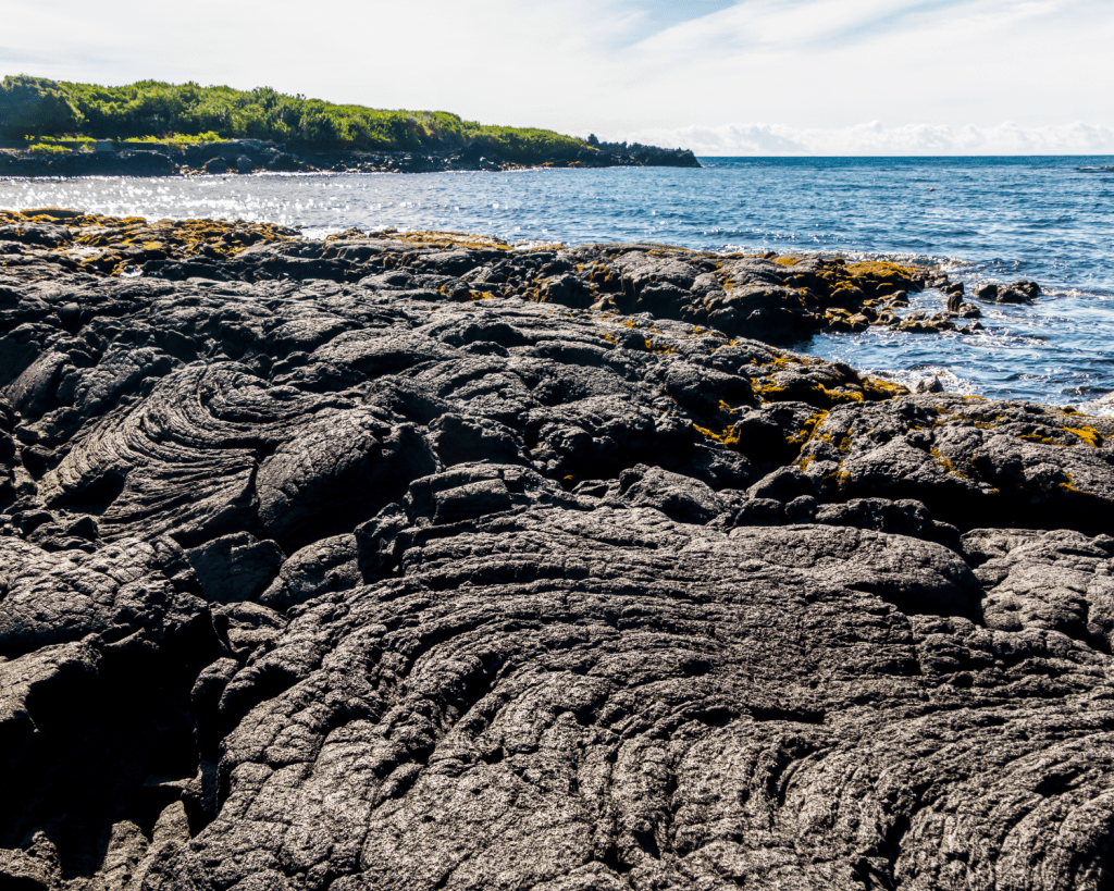 Punaluʻu Beach ist ein Strand zwischen Pāhala und Nāʻālehu auf der Big Island des US-Bundesstaates Hawaii. 