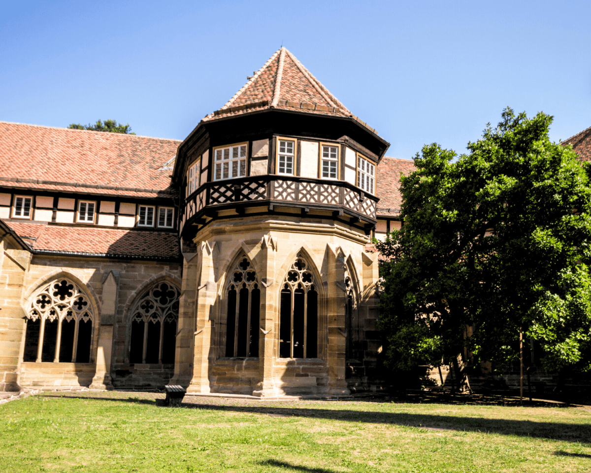 Deutschland: In diesem Kloster entstand ein absolutes Kultgericht – um Fleisch vor Gott zu verstecken!