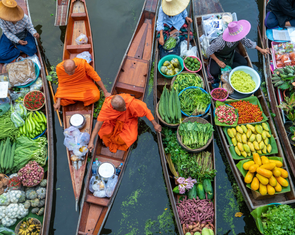 Thailand ist für köstliches und günstiges Streetfood bekannt. Insbesondere auf den Night Markets.
